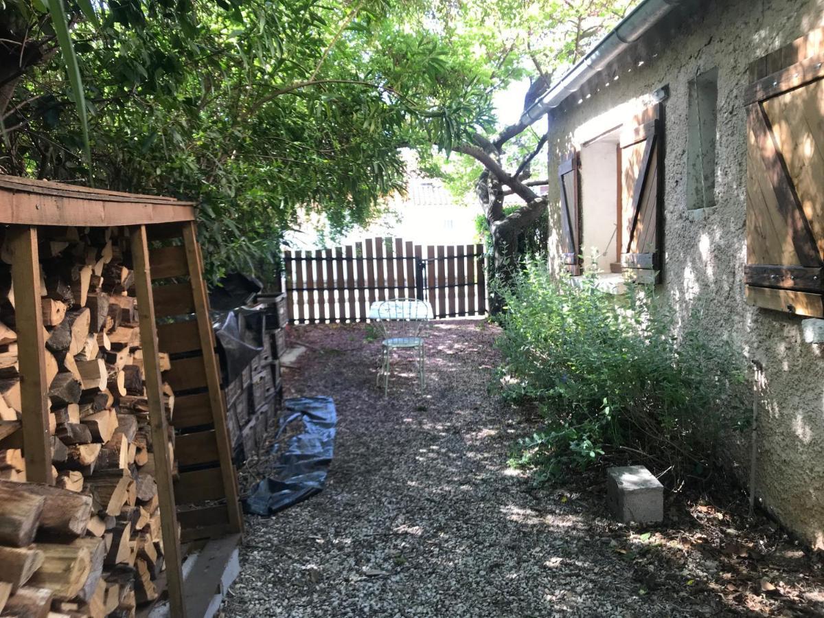Mitoyen / 2 Personnes * Hyeres